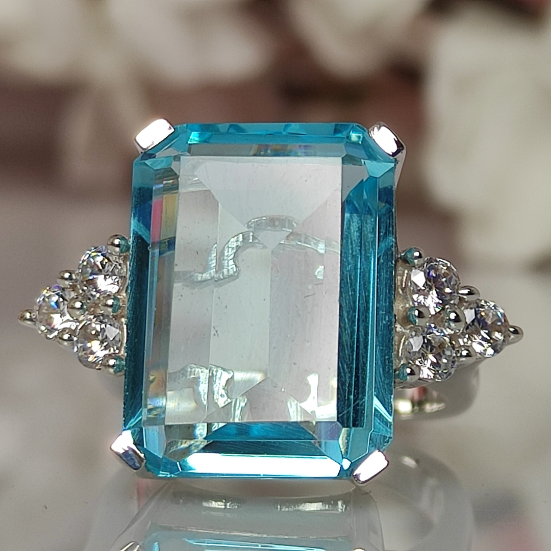 Anillo de compromiso de rutilo de cuarzo negro