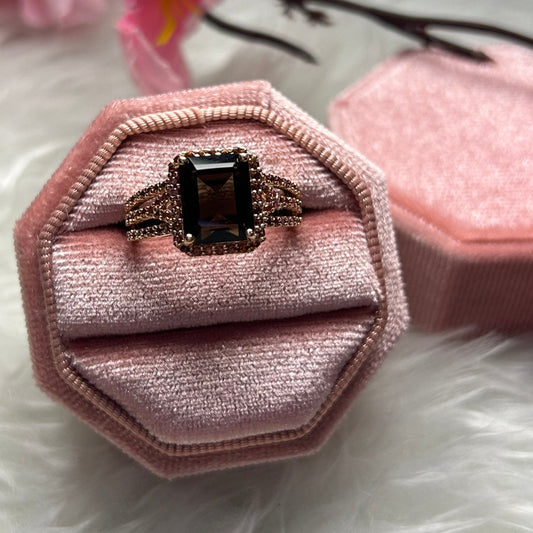 Anillo de compromiso de diamantes marrón ahumado natural