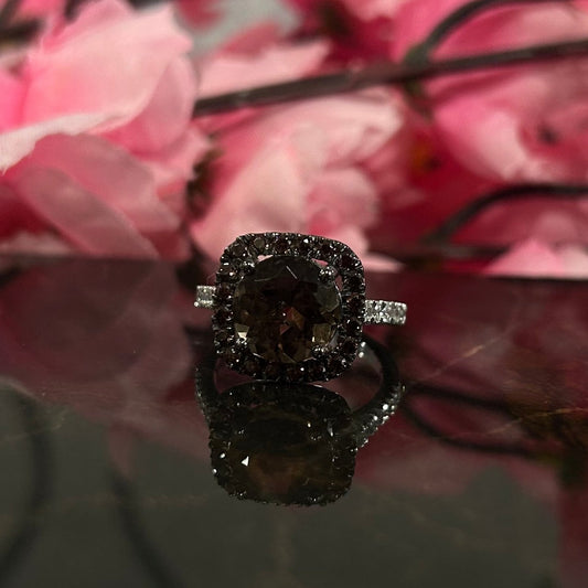 Anillo de compromiso de diamantes de color champán natural